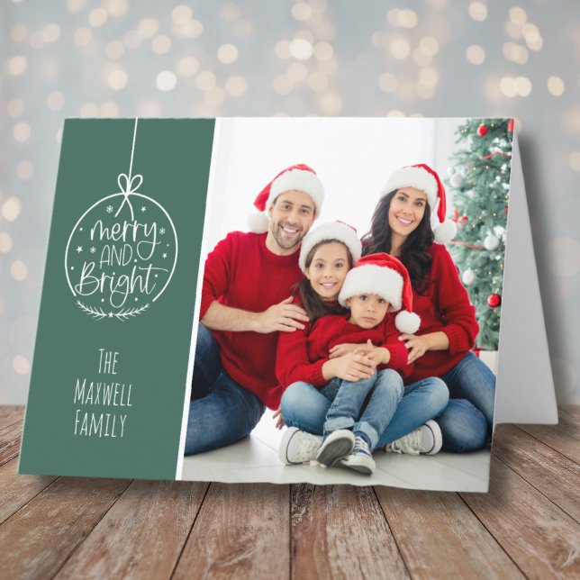 Cartes Pour Fêtes Annuelles Photo De Famille Simple Joyeux Et Lumineux Noël (Family Photo Simple Merry And Bright Christmas Holiday Card)