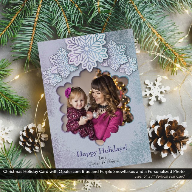 Cartes Pour Fêtes Annuelles Photo de Flocon de neige bleu violet de Noël Opale (Christmas Holiday Card with Opalescent Blue and Purple Snowflakes with Personalized Photo-5"x7" Card)