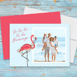 Cartes Pour Fêtes Annuelles Photo de Noël Cute Beach Flamant rose tropical ros<br><div class="desc">Ce design comprend une photo de Noël mignonette lumières carte photo, avec un plaisir fantaisiste festif rose bleu, une calligraphie stylisée typographie, une plage tropicale vacances rose flamingo thème, avec une aquarelle unique bleu créatif mignon, un 1 paysage photo verticale, une photo de famille simple modèle, un carte photo de...</div>