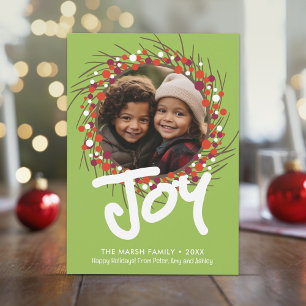 Cartes Pour Fêtes Annuelles Photo Farmhouse Berry Wreath - Joy Red Green
