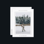 Cartes Pour Fêtes Annuelles Photo frontière minimaliste Noël moderne<br><div class="desc">Carte postale moderne de Noël au design minimaliste avec votre photo à l'intérieur d'un cadre simple.</div>