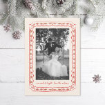 Cartes Pour Fêtes Annuelles Photo Mariage de cadre peint Holly classique<br><div class="desc">Feuilles saints illustrés d'origine,  baies et bordure en ruban ondulé autour d'une photo de portrait,  dessinée à la main par Becky Nimoy. Ajoutez une photo au dos ou un message.</div>