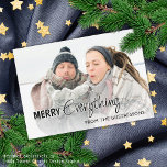 Cartes Pour Fêtes Annuelles Photo Personnalisée Amusant Joyeux Tout le texte d<br><div class="desc">Unique, classique, tendance, jolie et décorative Carte de vacances. Mignonne Merry Tout salut texte et espace à customiser ou à personnaliser avec une photo, nom de famille (ou nom individuel) et (limité) message de votre choix. Avec un élégant chalet rustique style ferme en bois de barnwood planches motif sur le...</div>