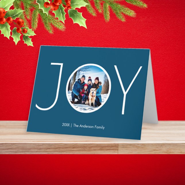 Cartes Pour Fêtes Annuelles Photo personnalisée Nom Simple Blue Joie Noël (Send joyful Christmas greetings with this blue card, customizable with photo and name(s))