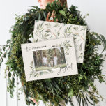 Cartes Pour Fêtes Annuelles Photographie botanique naturelle et élégante Noël<br><div class="desc">Photo botanique naturelle élégante simple script joyeux design carte de Noël.</div>
