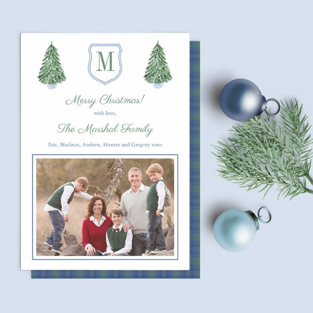 Cartes Pour Fêtes Annuelles Photos Du Tartelan Bleu Et Vert Préppy, Arbre De N (Simple Blue Green Design with Christmas Trees and monogram crest. On the reverse is a matching plaid)