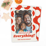 Cartes Pour Fêtes Annuelles Points Rétro Happy Everything Stylish Fun Photo<br><div class="desc">Fêtez la saison avec notre carte de vacances Retro Dots Happy Everything ! Ce design élégant et amusant comporte des points colorés et un endroit pour votre photo préférée,  ce qui en fait la meilleure façon de répandre la joie festive.</div>