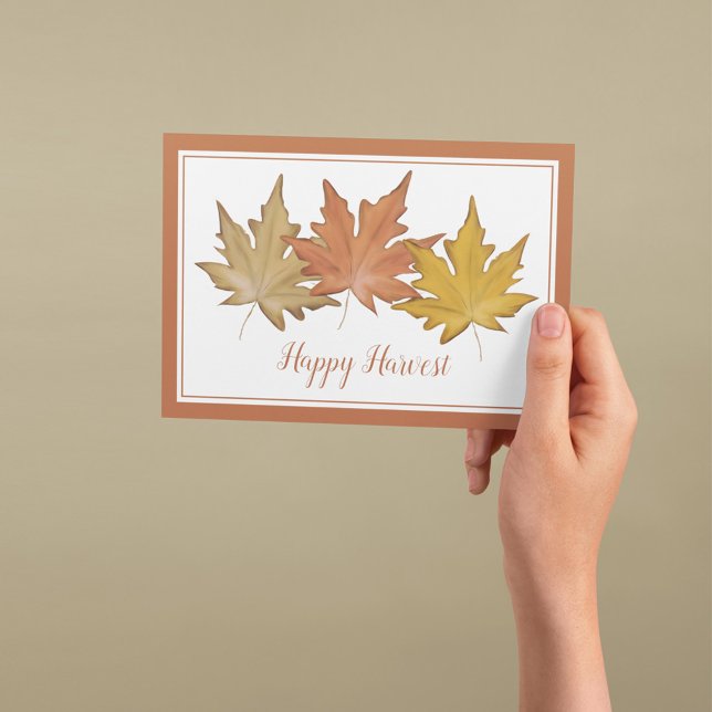 Cartes Pour Fêtes Annuelles Red Automne Feuille d'érable Élégante récolte rust (Autumn greeting card featuring watercolor maple leaves and a warm Happy Harvest message.)