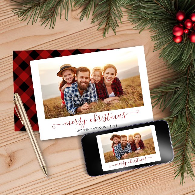 Cartes Pour Fêtes Annuelles Red Buffalo Plaid Script Joyeux Noël Photo (Red Buffalo Plaid Script Merry Christmas Photo Holiday Card)