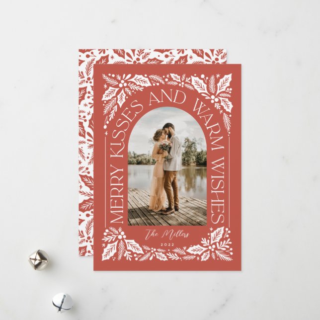 Cartes Pour Fêtes Annuelles Red Merry Kisses et Witiers Berry Arch Photo (Devant/Arrière en situation)