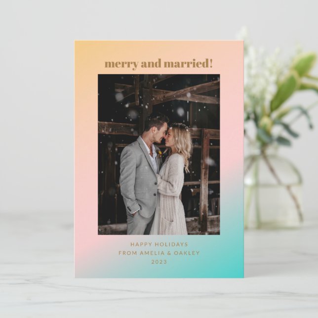 Cartes Pour Fêtes Annuelles Retro Pastel Gradient Joyeux Marié Mariage Photo (Debout devant)