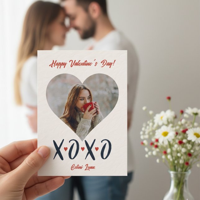 Cartes Pour Fêtes Annuelles Rouge Fard Pinceau Traces XOXO Photo Saint Valenti (Blush Red Brushstroke XOXO Valentine Photo Love Holiday Card)