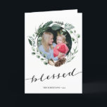 Cartes Pour Fêtes Annuelles Script noir moderne Élégant Foliage Eucalyptus<br><div class="desc">Envoyer des voeux et des salutations de vacances à des amis, des collègues et de la famille dans simple, mignon, chic, élégant et moderne design photo festif, nature style couleur plié carte de fin de année! Un cadre de couronne de feuilles d'aquarelle doux peint en vert (pin, eucalyptus, fougères) avec...</div>