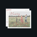 Cartes Pour Fêtes Annuelles Script rustique Photo moderne Noël<br><div class="desc">Carte postale moderne de Noël photo avec un design simple et minimal avec "Joyeux Noël" dans un élégant script rouge rustique sur votre photo préférée avec votre nom de famille. Le modèle comprend une superposition blanche pour aider le texte à se démarquer sur votre photo et peut être supprimé dans...</div>