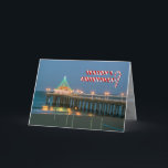 Cartes Pour Fêtes Annuelles Season's Greetings à Manhattan Beach<br><div class="desc">A Patti Barry Photographe Holiday card showing the Manhattan Beach pier at Christmastime. La greeting est allée dans candy cane lettering.</div>