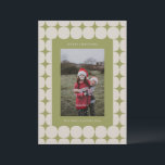 Cartes Pour Fêtes Annuelles Simple Mi-Siècle moderne Sage Vert Photo<br><div class="desc">Simple Mid Century Modern Sage Green Photo Holiday Card</div>