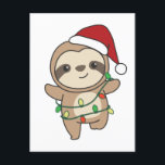 Cartes Pour Fêtes Annuelles Sloth Christmas Winter Animaux Slots<br><div class="desc">Le paresseux à Noël avec des lumières de fées. Animaux amusants avec des cadeaux et de la neige pour les vacances. Un doux salut de Noël. Les fentes sont des animaux mignons et parfaits pour Noël.</div>