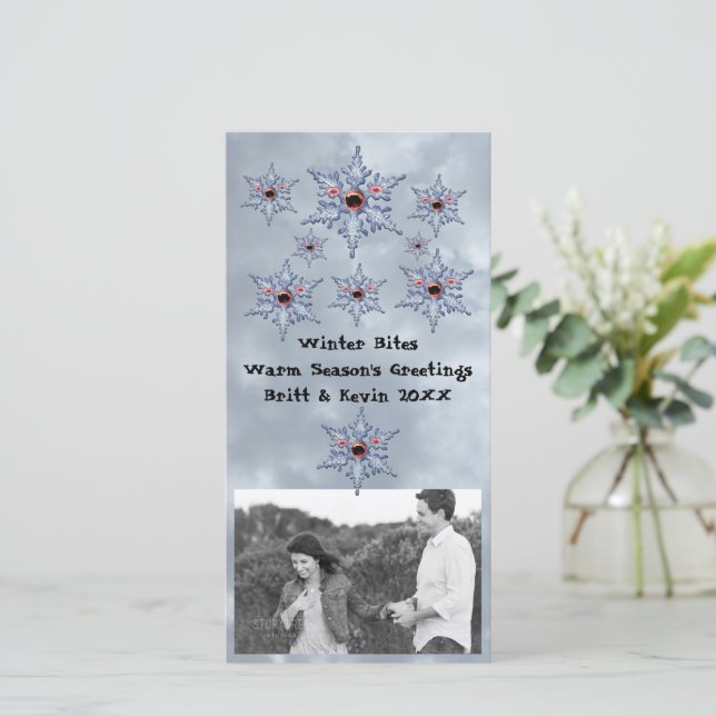 Cartes Pour Fêtes Annuelles Snow Zombie piqûres et ajouter photo (Debout devant)