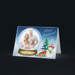 Cartes Pour Fêtes Annuelles Snowman Christmas PHOTO Snow Globe Card 3<br><div class="desc">Ce "20xx From Our Home To Yours" Joyeux carte photo du globe de neige de Noël serait une façon unique d'envoyer de Joyeux voeux de Noël à toute votre famille et vos amis. Customisez le texte pour dire ce que vous voulez et téléchargez une photo numérique en forme de carré...</div>