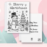 Cartes Pour Fêtes Annuelles Snowman de Noël et arbre | Couleur<br><div class="desc">Carte de Noël personnalisée avec un bonhomme de neige mignon et un sapin de Noël lors d'une journée hivernale enneigée. Au verso,  vous pouvez personnaliser votre message de vacances et ajouter les noms de votre famille. Envoyez ces cartes de Noël uniques cette année !</div>