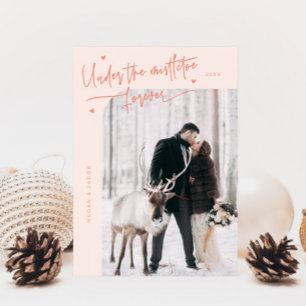 Cartes Pour Fêtes Annuelles Sous Mistletoe Pour Toute Nouvelle Pêche Photo