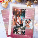 Cartes Pour Fêtes Annuelles Starry Night Peace and Love 3 Photo Collage Rouge<br><div class="desc">Créez votre propre 3 photo collage carte de vacances, avec des lettres de la main Peace and Love, sur un arrière - plan de nuit étoilé. Le design se compose de traits de brosse aquarelle, dans les tons de vin rouge rubis et rose, avec étoiles, lumière étoilée et poussière d'or....</div>