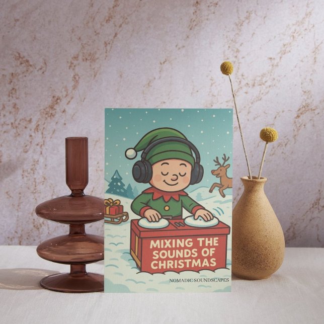 Cartes Pour Fêtes Annuelles The Elf DJ on the Snowy Path (Créateur téléchargé)