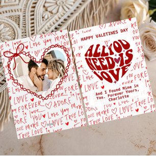 Cartes Pour Fêtes Annuelles Tout ce dont vous avez besoin est l'amour Rouge Sa