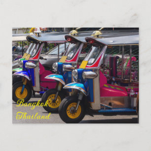 Cartes Pour Fêtes Annuelles Tuk tuks alignés dans une rue de Bangkok, Thaïland