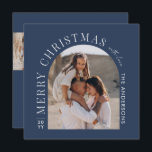 Cartes Pour Fêtes Annuelles Typographie moderne photo collage bleu Noël<br><div class="desc">Graphique minimaliste moderne abstraite forme photo collage bleu marine carte de vacances de Noël. Audacieux sur la conception des tendances. Une partie d'une collection de vacances.</div>