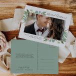 Cartes Pour Fêtes Annuelles Végétation de Noël Marié Merci de Noël<br><div class="desc">Ce Noël vert marié Noël merci carte postale de vacances fait le parfait accueil de vacances simple pour les jeunes mariés. Le design des vacances d'hiver est composé d'eucalyptus vert sauge doux et de plantes modernes avec des sprigs de baies rouges classiques. Utilisez ces cartes postales pour combiner vos cartes...</div>