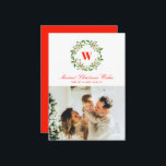 Cartes Pour Fêtes Annuelles Vintage Christmas Wreath Monogramme Photo<br><div class="desc">Une élégante couronne de saints et de faux accents nom de famille une lettre monogramme sur cette carte de vacances de Noël photo paysage unique dans les tons classiques de rouge et vert. Ajoutez un message personnalisé plus long à l'arrière de la carte pour plus d'options de personnalisation et faites...</div>