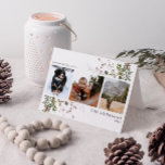 Cartes Pour Fêtes Annuelles Warmest Warmest Winter 3 Photo Holiday Card<br><div class="desc">'C'est la saison pour répandre la joie et quelle meilleure façon de le faire qu'avec votre propre carte de vacances en famille? Cette année, allez au-dessus et au-delà de la carte traditionnelle et montrez votre style avec une carte de vacances photo botanique de Berry Botanique de Wiscis les plus chauds...</div>