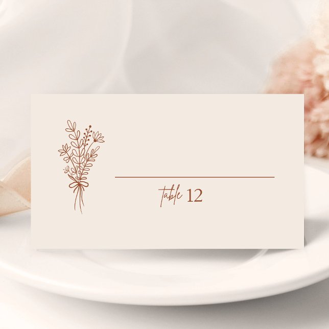 Carton plié de mariage orange brûlé bohème (Boho burnt orange folded place card guides seating with warm style and a personal touch)