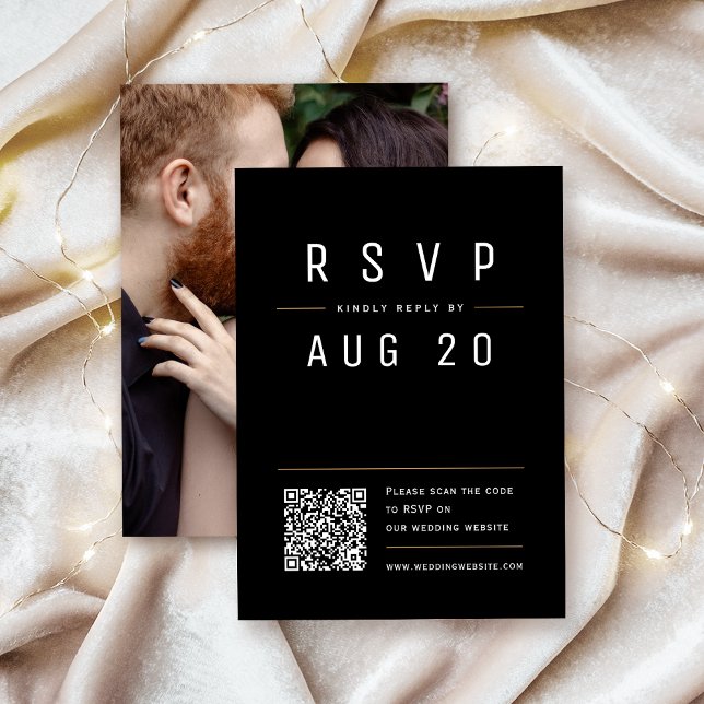 Cartons Réponse Black Modern Chic Simple Typographie code QR (Black Modern Chic Simple Typography QR code RSVP Card)