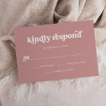 Cartons Réponse Boho et Retro Dusty Rose<br><div class="desc">Cette carte de réponse rsvp simple et boho présente une typographie blanche et rétro sur un arrière - plan rose rose poussiéreux. Il se coordonne parfaitement avec notre boho retro douche nuptiale,  douche couple,  bat mitzvah ou bar mitzvah invitations.</div>