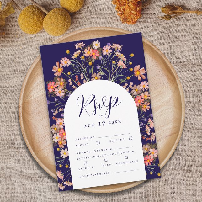 Cartons Réponse Boho Fall Rustique Fleur sauvage Floral Arch Maria (Boho fall rustic wildflower floral arch elegant script navy blue and white wedding rsvp card )