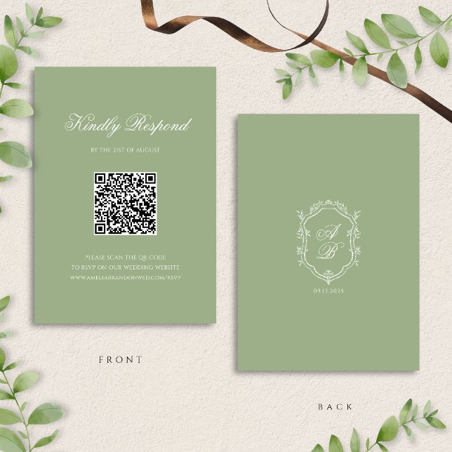 Cartons Réponse Classic Sage Green Monogram Crest Wedding QR Code (Créateur téléchargé)