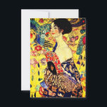 Cartons Réponse Dame Gustav Klimt avec ventilateur<br><div class="desc">Carte avec peinture à l’huile de Gustav Klimt Lady with Fan (1918). Une femme portant un kimono bleu tient un ventilateur rouge contre un arrière - plan jaune coloré de fleurs et de paons. Un grand cadeau pour les amateurs de Japonisme et d'art européen.</div>