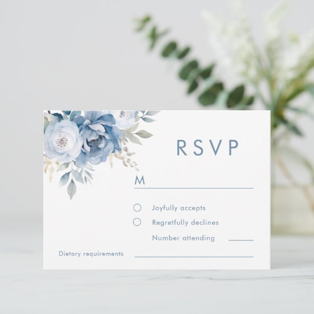 Cartons Réponse Dusty Blue Florals Mariage d'hiver (Debout devant)