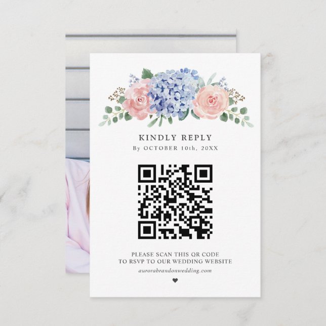 Cartons Réponse Dusty Blue Pastel Pink hydrangeas Mariage QR Code (Devant / Derrière)
