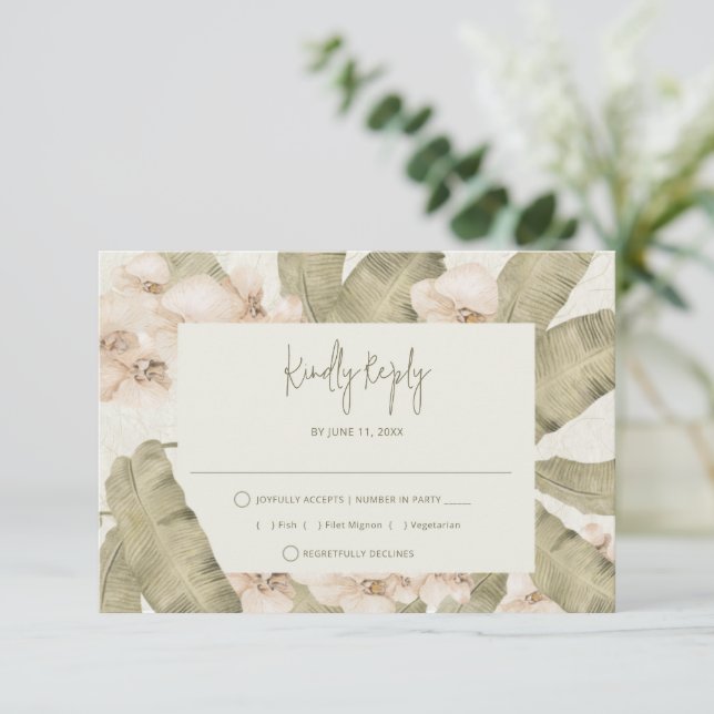 Cartons Réponse Elegant Tropical Beach Wedding  (Debout devant)