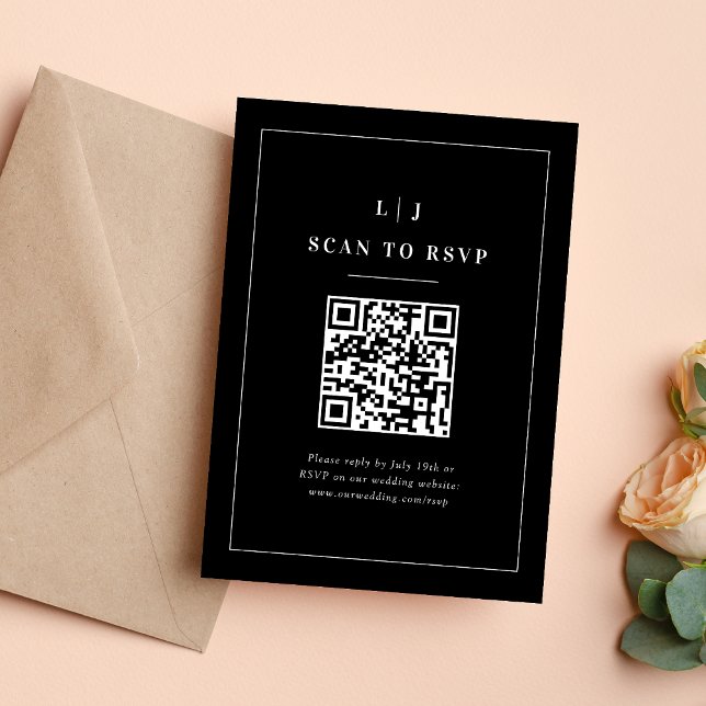 Cartons Réponse Initiales Élégantes Code QR Mariage Noir et Blanc (Elegant initials black and white QR code RSVP card keeps replies quick and elegantly personalized)