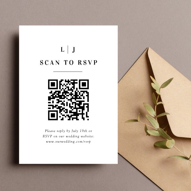 Cartons Réponse Initiales Élégantes Code QR Mariage Noir et Blanc (Elegant initials black and white QR code RSVP card makes guest responses quick and stylish)