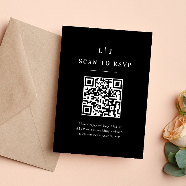 Cartons Réponse Initiales Élégantes Code QR Mariage Noir et Blanc (Elegant initials black and white QR code RSVP card makes replies quick and stylish)