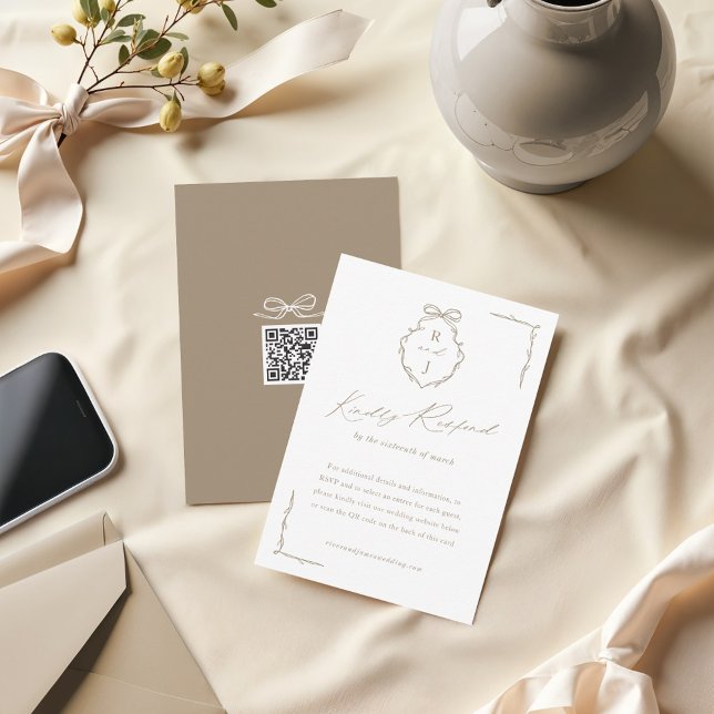 Cartons Réponse Mariage de crête de monogramme à main et à ruban (Hand Drawn Bow & Ribbon Monogram Crest Wedding RSVP Card)