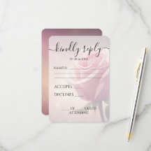 Mariage personnalisé avec une rose rose unique