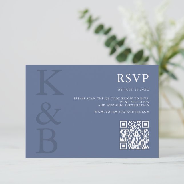 Cartons Réponse Modern Blue Monogram Minimalist Wedding (Debout devant)