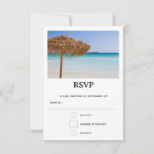 Plage tropicale panoramique avec mariage sous un p