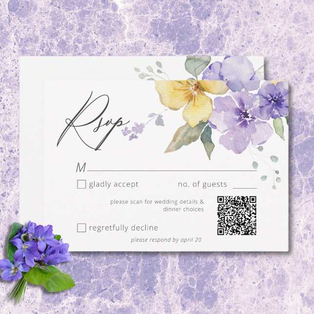 Cartons Réponse Violettes violettes et jaunes modernes Mariage flo (Modern Purple & Yellow Violets Floral Wedding QR RSVP Card)